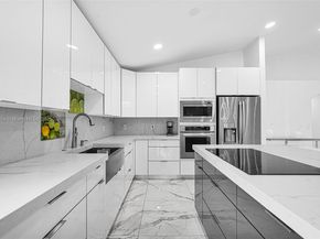 16255 SW 2nd Dr, Pembroke Pines FL 33027