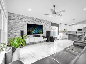 16255 SW 2nd Dr, Pembroke Pines FL 33027