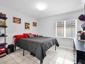 16255 SW 2nd Dr, Pembroke Pines FL 33027