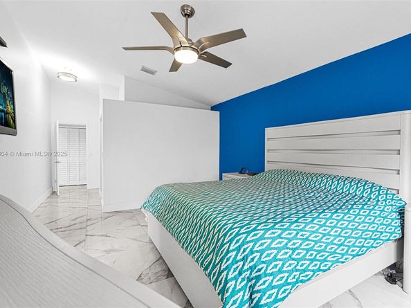16255 SW 2nd Dr, Pembroke Pines FL 33027