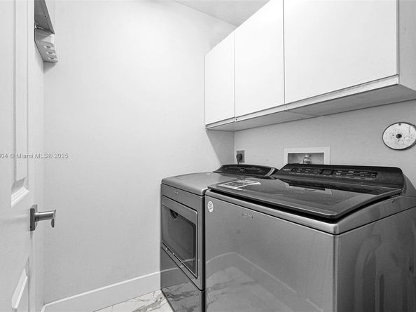 16255 SW 2nd Dr, Pembroke Pines FL 33027