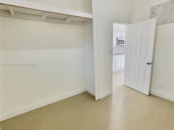 2516 Cleveland St, Hollywood FL 33020