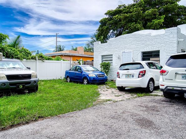 2516 Cleveland St, Hollywood FL 33020