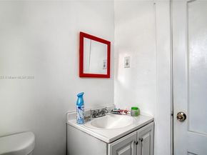 2516 Cleveland St, Hollywood FL 33020