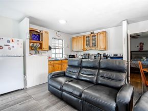 2516 Cleveland St, Hollywood FL 33020