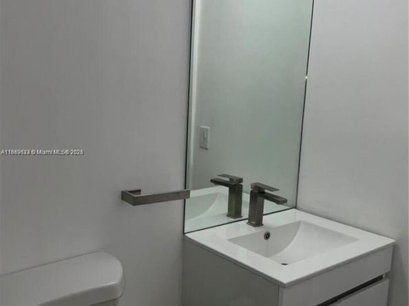 1971 W 2nd Ave, Hialeah FL 33010