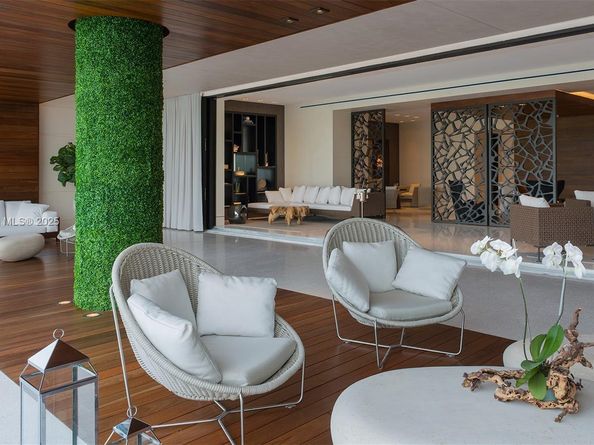 7085 Fisher Island Dr 7085, Miami Beach FL 33109