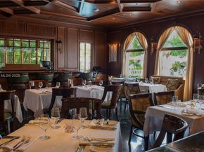 7085 Fisher Island Dr 7085, Miami Beach FL 33109