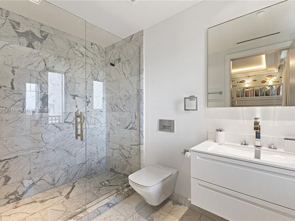 7085 Fisher Island Dr 7085, Miami Beach FL 33109