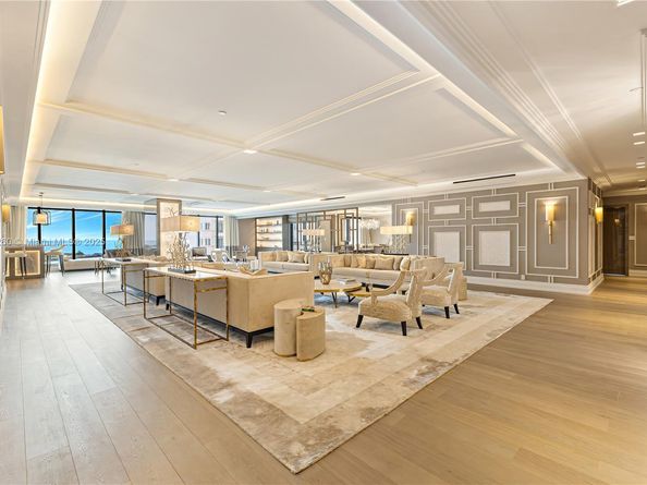 7085 Fisher Island Dr 7085, Miami Beach FL 33109