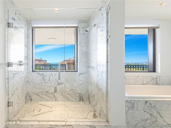 7085 Fisher Island Dr 7085, Miami Beach FL 33109