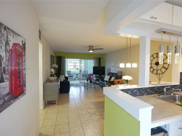 4431 NW 16th St. H110, Lauderhill FL 33313