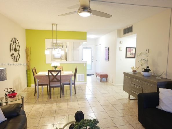4431 NW 16th St. H110, Lauderhill FL 33313