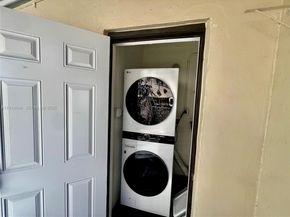 3520 SW 25th St, Miami FL 33133