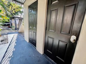 3520 SW 25th St, Miami FL 33133