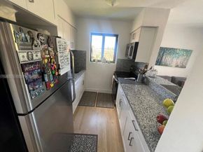 3520 SW 25th St, Miami FL 33133