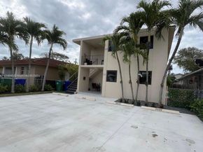 3520 SW 25th St, Miami FL 33133