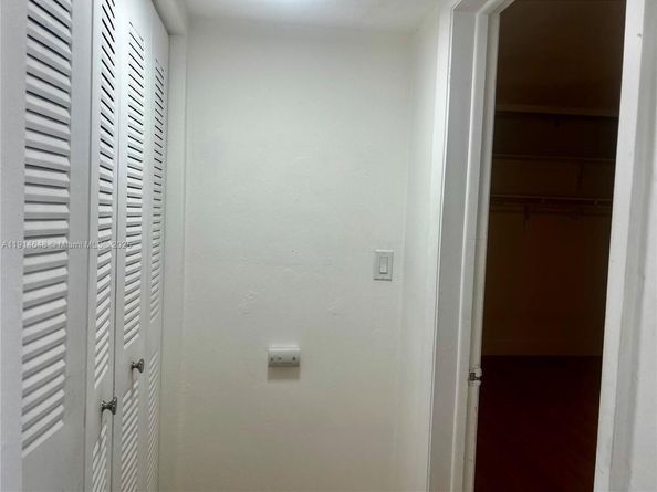 3520 SW 25th St, Miami FL 33133