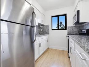 3520 SW 25th St, Miami FL 33133