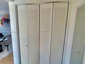 3520 SW 25th St, Miami FL 33133