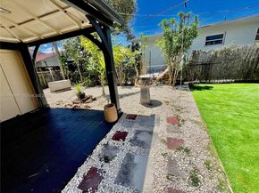 3520 SW 25th St, Miami FL 33133