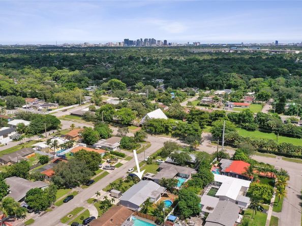 3120 SW 23rd St, Fort Lauderdale FL 33312