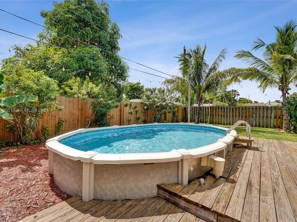 3120 SW 23rd St, Fort Lauderdale FL 33312