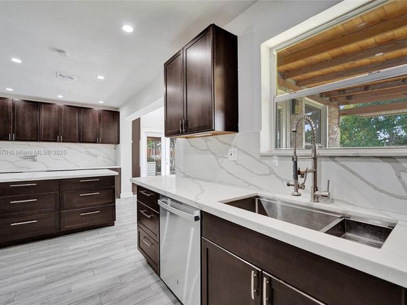 3120 SW 23rd St, Fort Lauderdale FL 33312