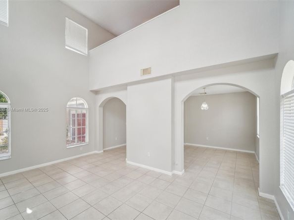 13921 SW 278th St, Homestead FL 33032