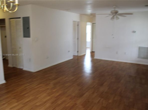 2330 NW 100th St, Miami FL 33147