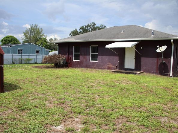 2330 NW 100th St, Miami FL 33147