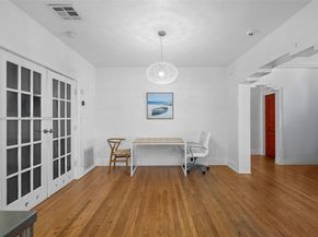 555 NE 73rd St, Miami FL 33138