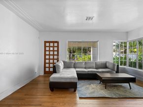555 NE 73rd St, Miami FL 33138