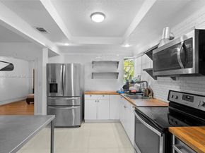 555 NE 73rd St, Miami FL 33138