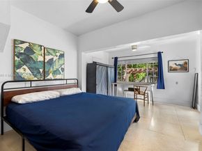 555 NE 73rd St, Miami FL 33138