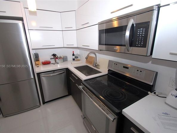 800 West Ave PH27, Miami Beach FL 33139