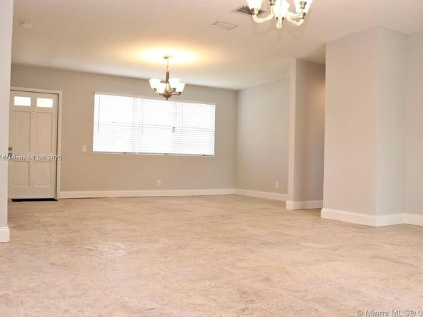 1060 NW 44th, Oakland Park FL 33309