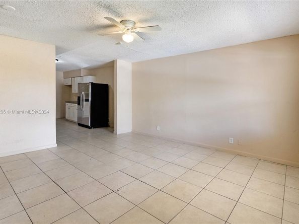 1440 NW 20th St, unit B, Fort Lauderdale FL 33311