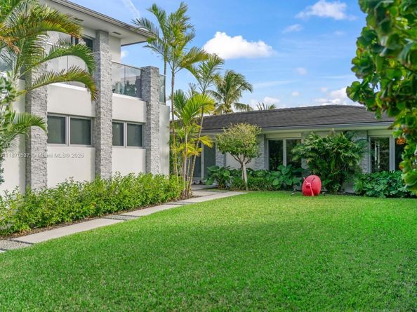9301 N Bayshore Dr, Miami Shores FL 33138