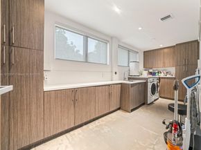 9301 N Bayshore Dr, Miami Shores FL 33138