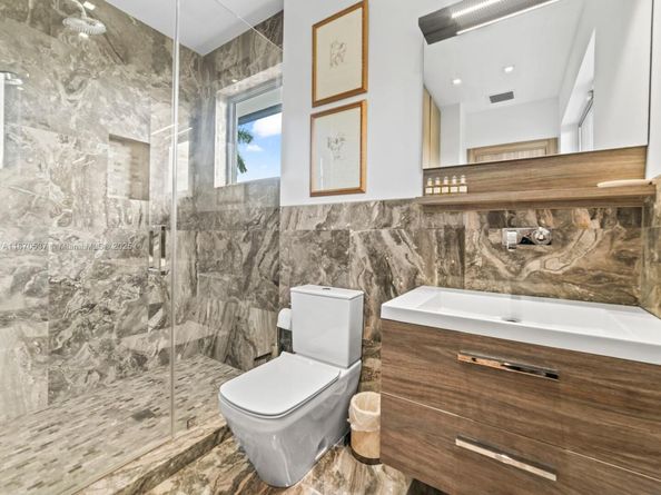 9301 N Bayshore Dr, Miami Shores FL 33138