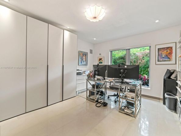 9301 N Bayshore Dr, Miami Shores FL 33138