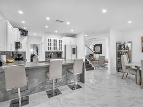 15965 SW 98th St, Miami FL 33196