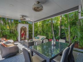 15965 SW 98th St, Miami FL 33196