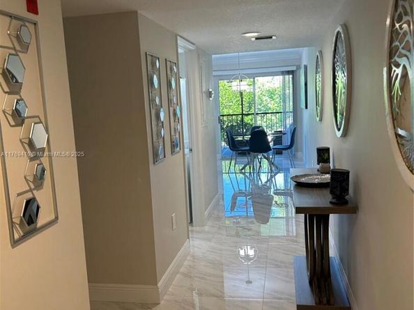 275 Palm Ave D205, Jupiter FL 33477
