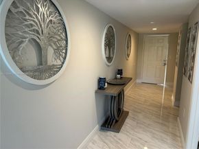 275 Palm Ave D205, Jupiter FL 33477
