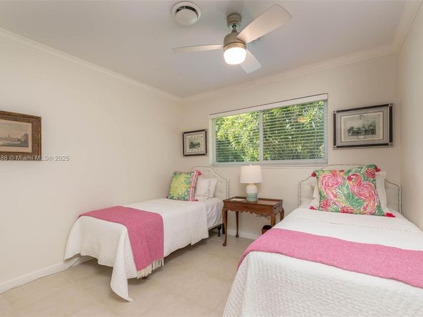 16081 SW 86th Ave, Palmetto Bay FL 33157