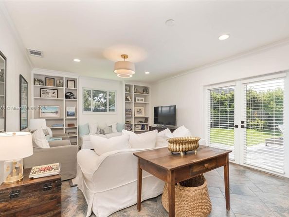 16081 SW 86th Ave, Palmetto Bay FL 33157