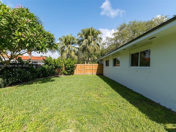 16081 SW 86th Ave, Palmetto Bay FL 33157