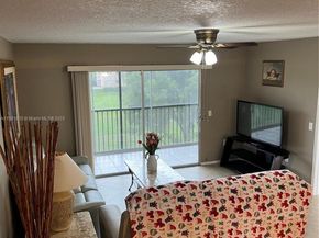 12550 SW 15th St 307E, Pembroke Pines FL 33027